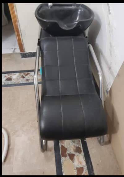 Hair washing unit