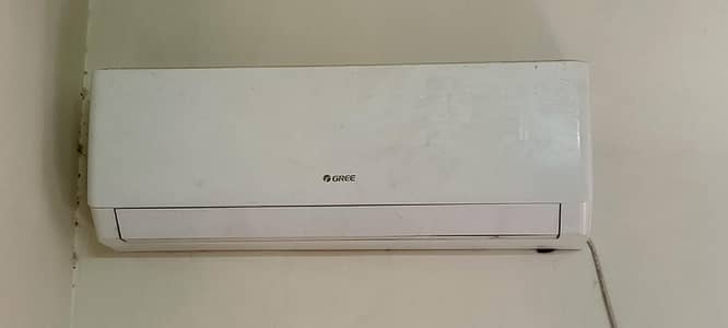 Gree 1 Ton Split AC (GS-12PITH11W) – Excellent Condition