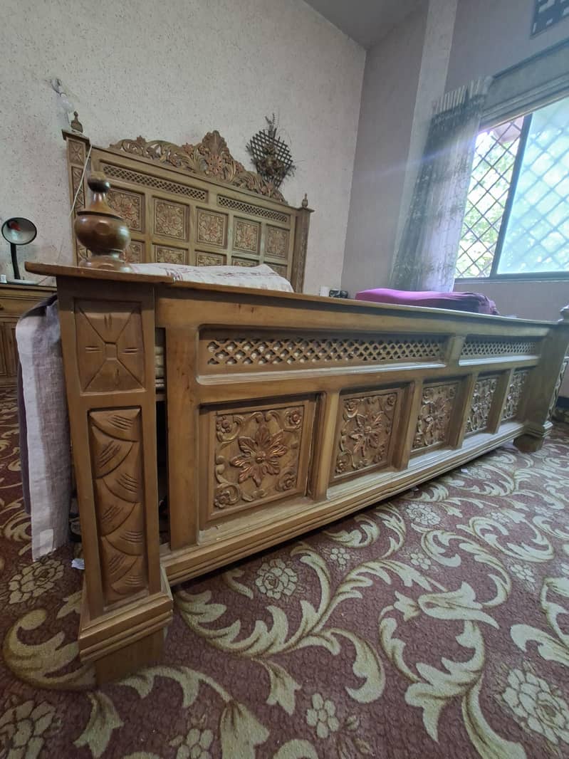 King Bed 2