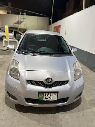 Toyota vitz car 2010/2013