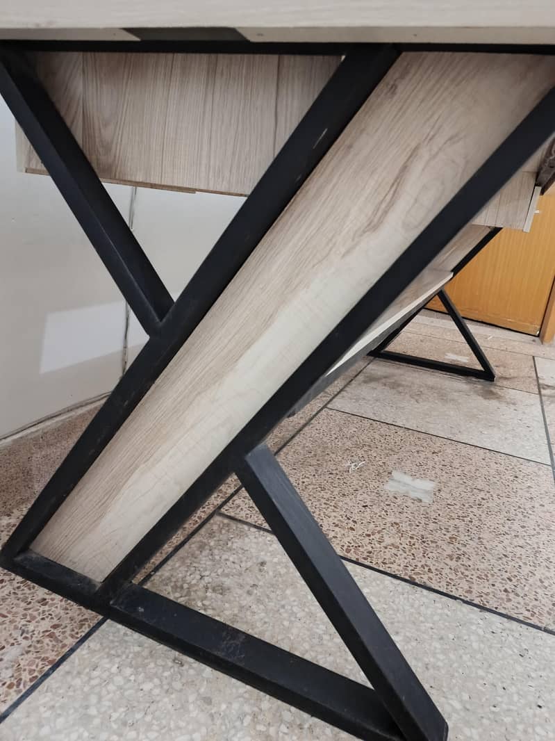 Office Table / Computer Table 3