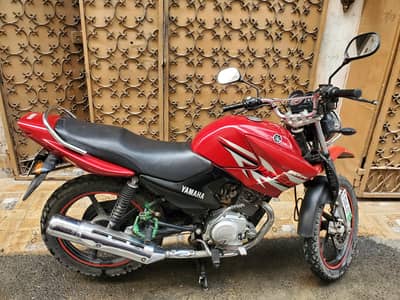 Yamaha YBR G 125 for sell fully original one hand used 2018 model