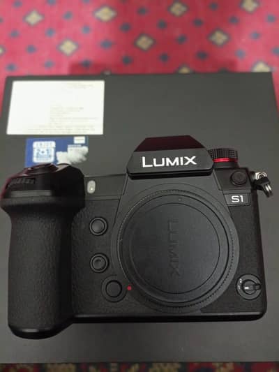 Panasonic Lumix DC-S1 Full Frame Mirrorless Digital Camera.