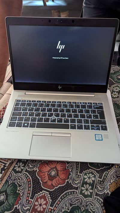 HP laptop elitebook 830 G6 16/512