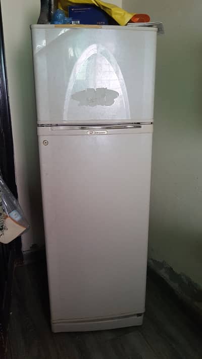Dawlance fridger for sale
