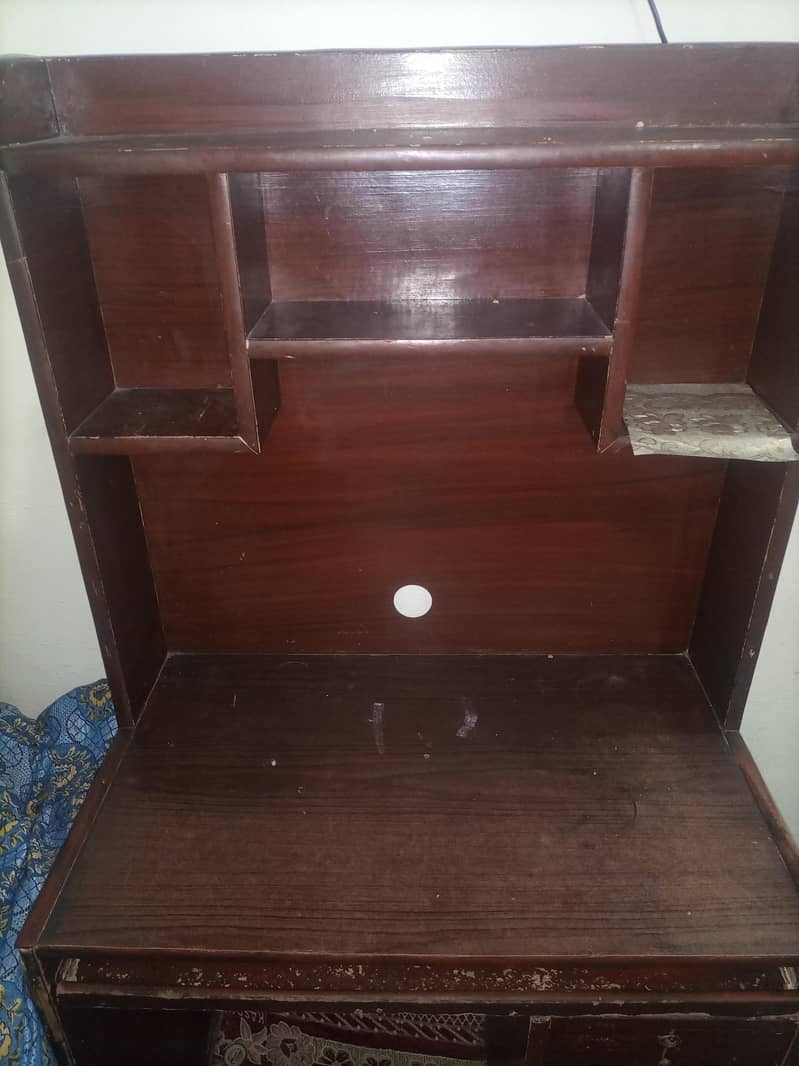Computer Table 0
