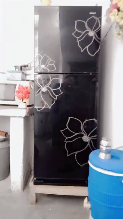 An orient fridge for sell.