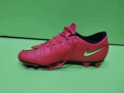 Football shoes 8.5UK