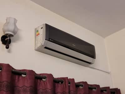 Gree Inverter- G10 Energy Saver Heat & Cool AC