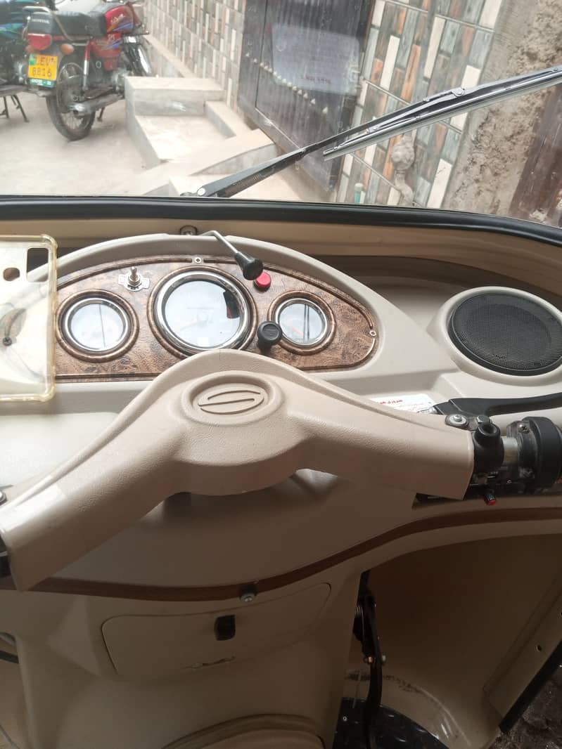 Auto Rikshaw 2