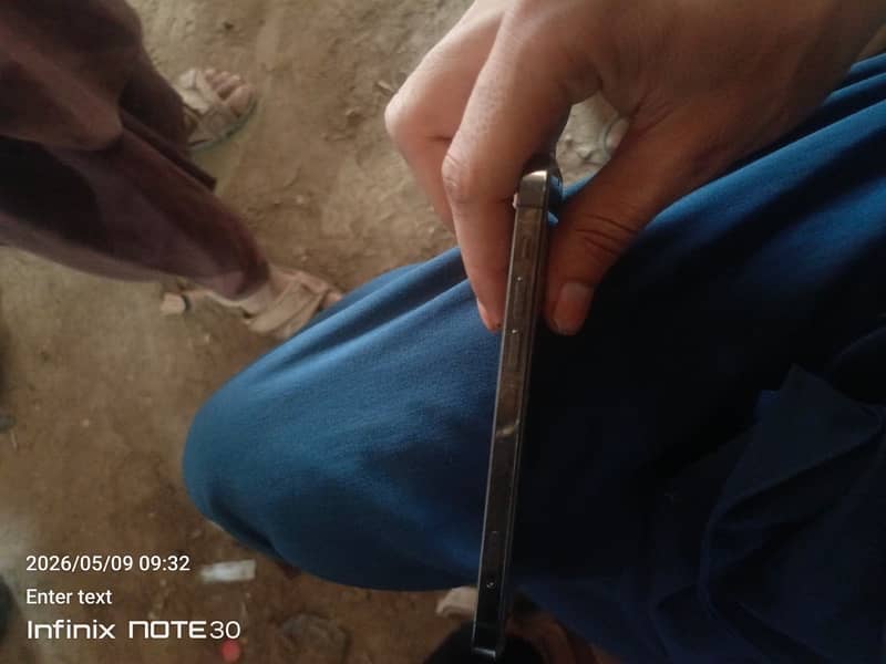 iPhone 12 Pro 4