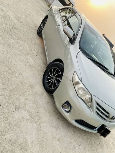 Toyota corolla gli 0/3/4/8/9/9/8/1/7/4/0