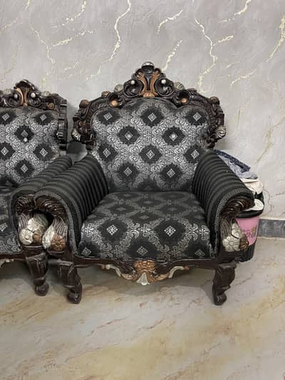 5 seater  chanoiti sofa set