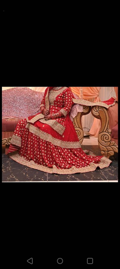 Bridal dress with free jewellery set