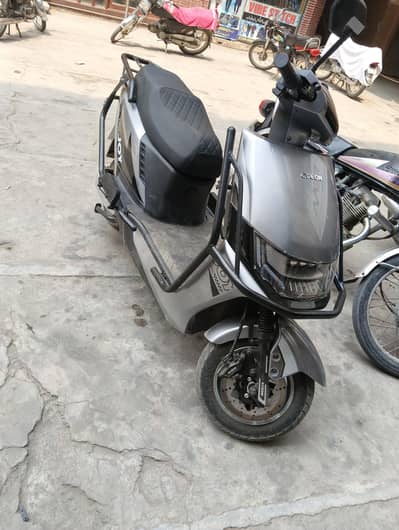 eveon joy electric scooty