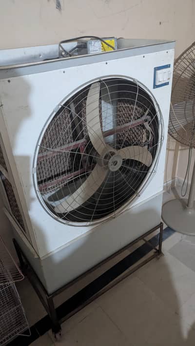 cooler with solar plet new hi para ha