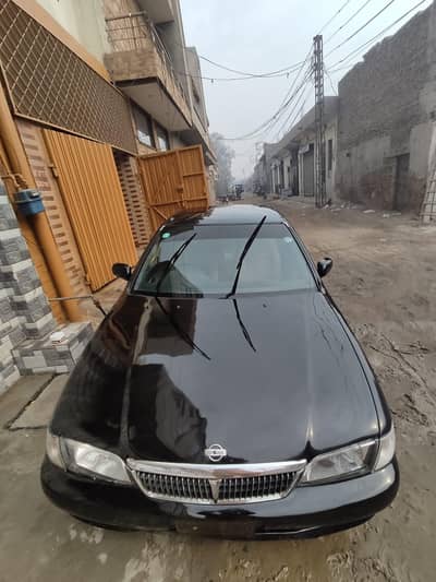 Nissan sunny 2001 model petrol urgent sale