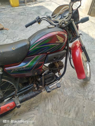 Honda pridor 2018 75 % h . all ok bike 100% 03O51O55721 Okara City.