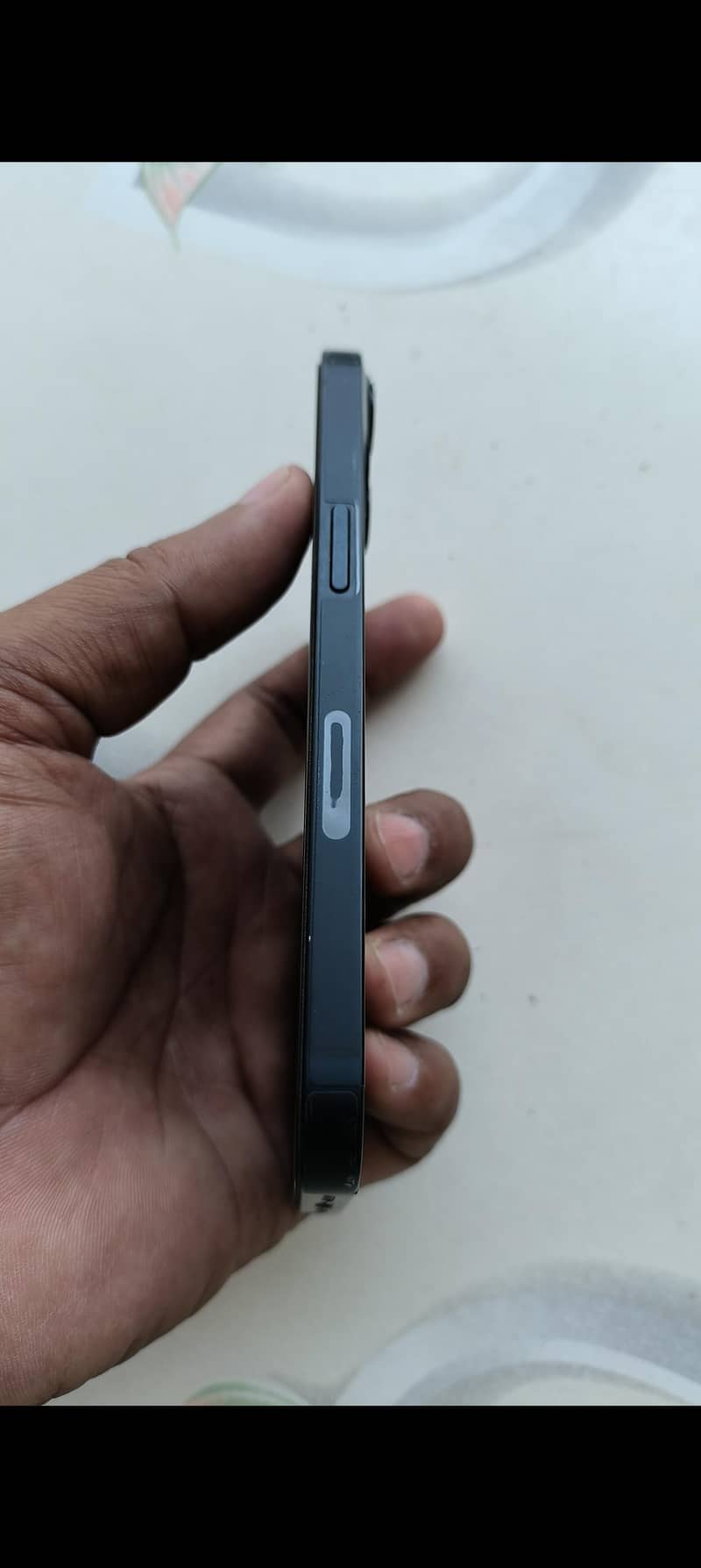 iPhone 13 0