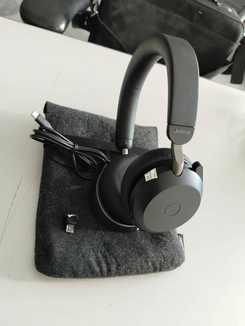 Jabra Evolve2 75 9