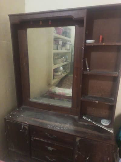 dressing table