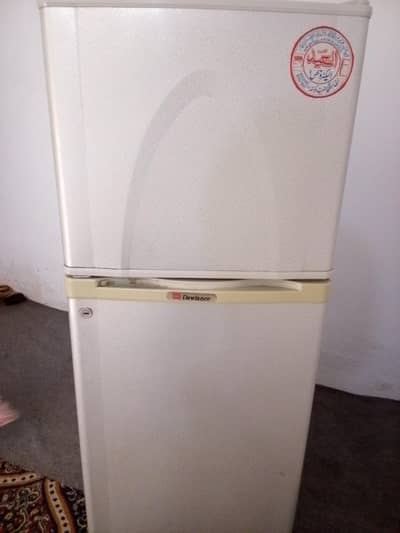 Dawlance 9122 Double Door Fridge – Working but Gas Empty – Old Model