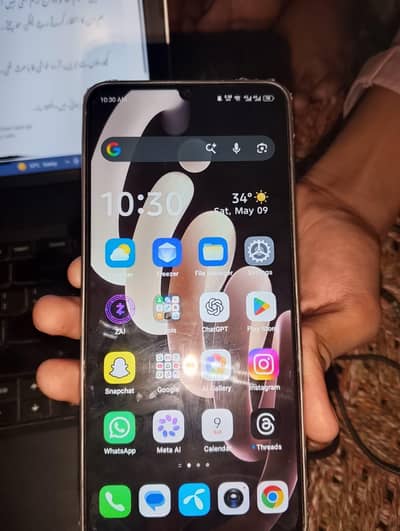 Itel City 100 mobile for sale, condition 10/10 with box & charger
