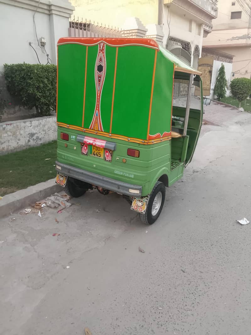 Auto rickshaw 2