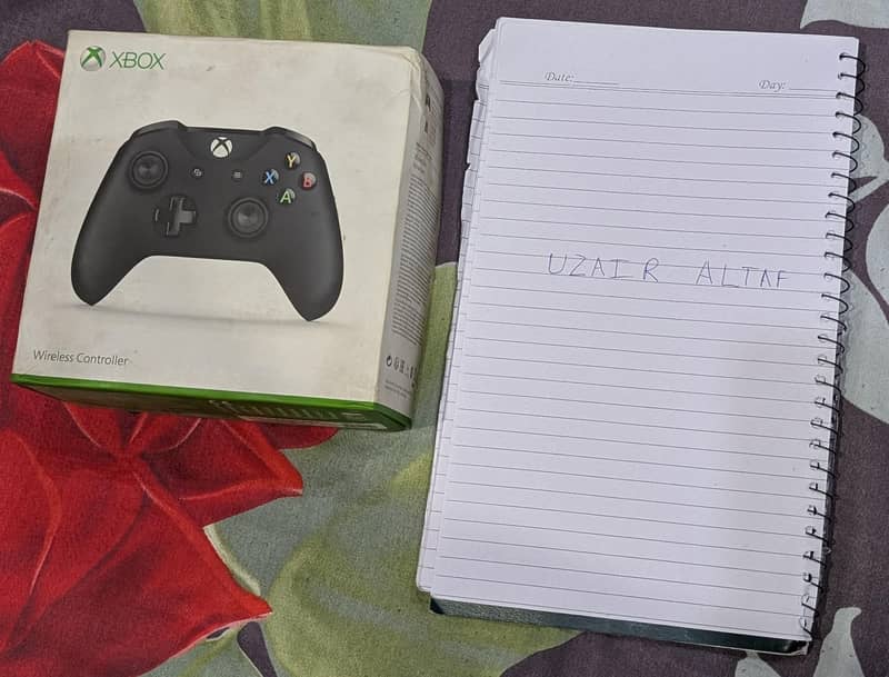 Xbox One S controller 0