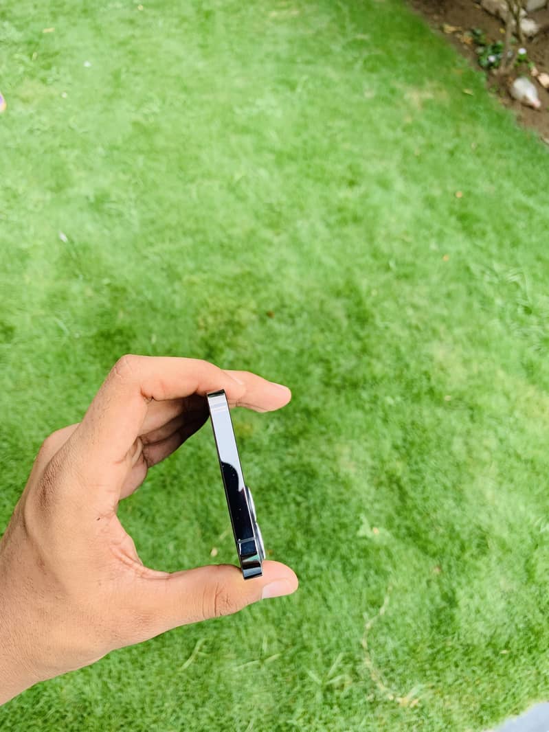 Iphone 12 pro 4