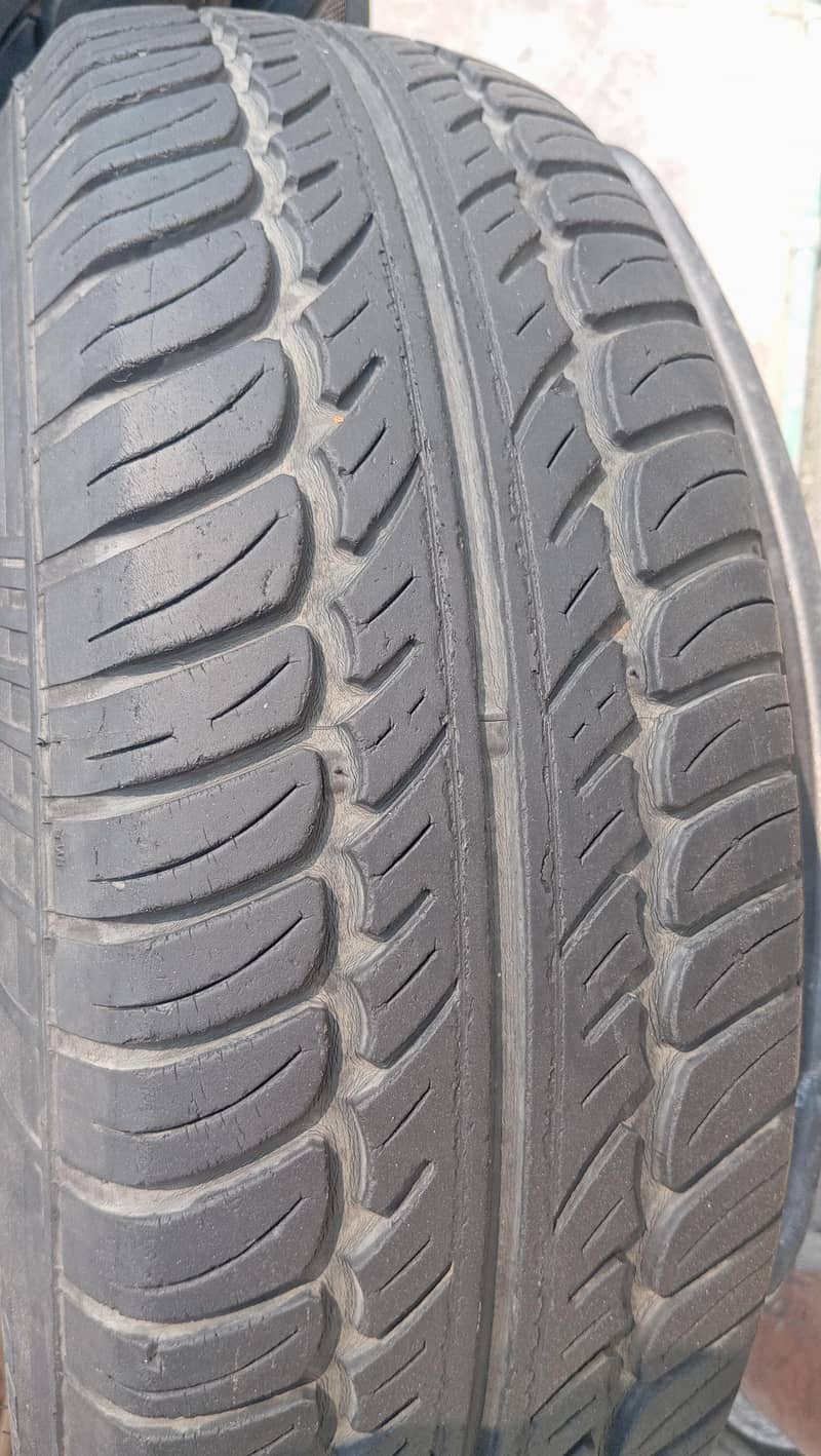 4 second hand tyres 6