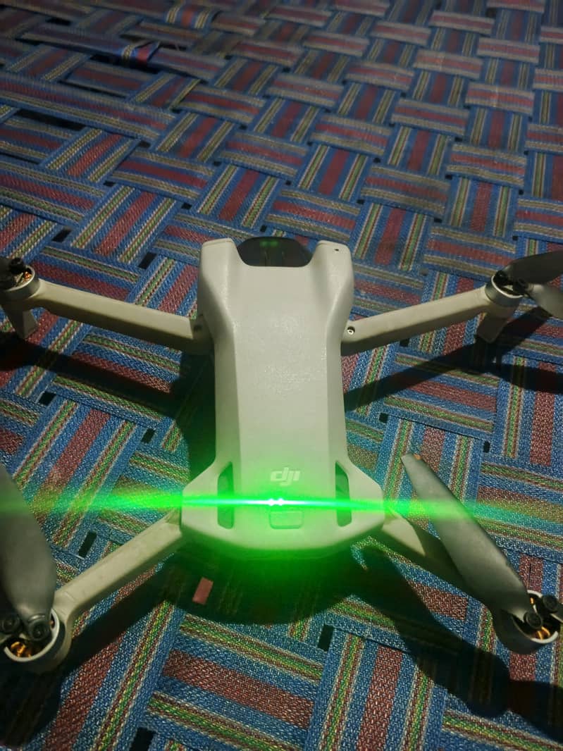DJI drones camera  mini  3 8