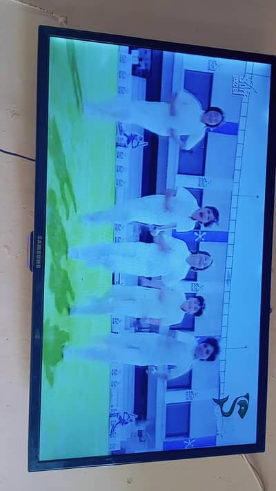 1 year used led tv