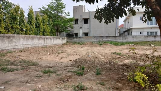 2 kanal corner Possession Plot Block E direct approachs excellent location DHA Phase 6