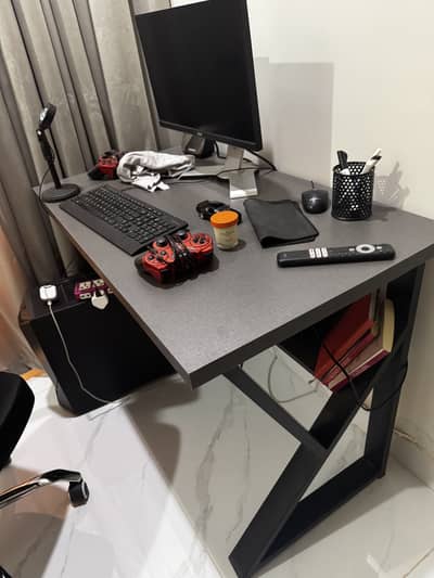 Computer table 4 by 2 feet.