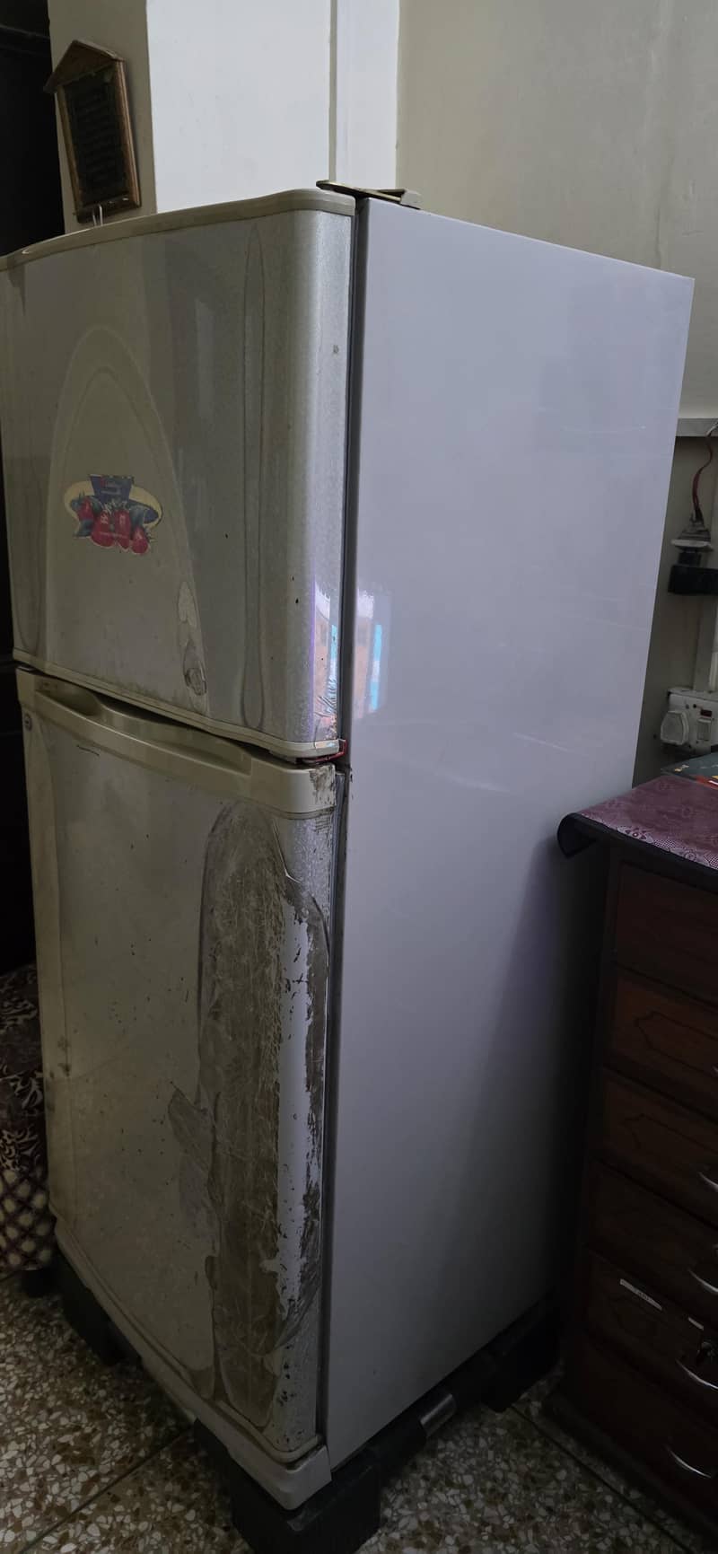 dawlance fridge 1