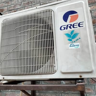 Inverter AC company (gree) 1 ton.