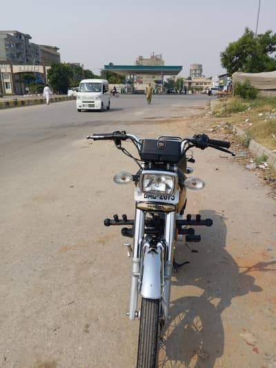 Honda CG 125S Black Gold Edition
