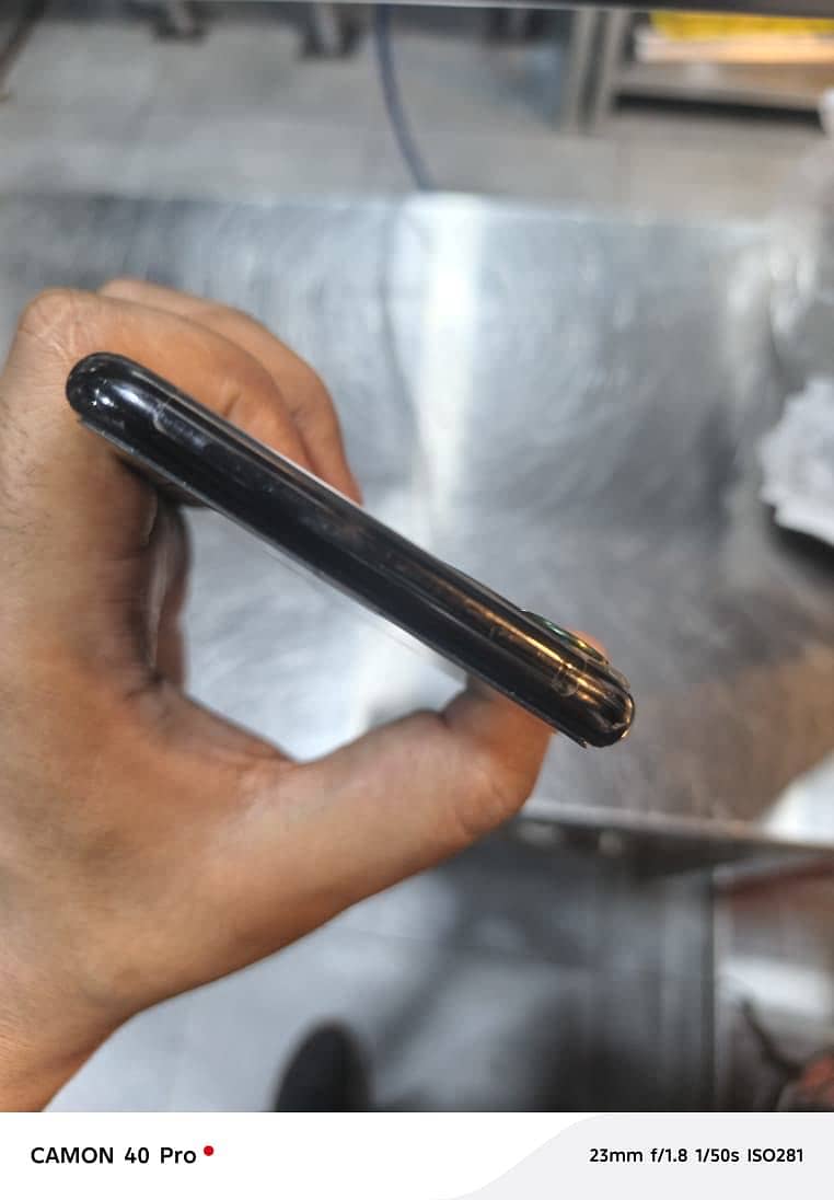 Iphone 11 pro max 2