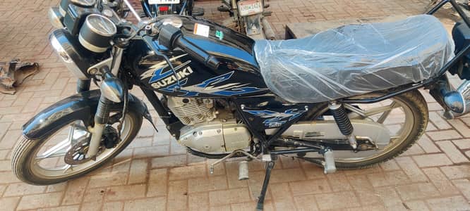 Suzuki GS 150 2022