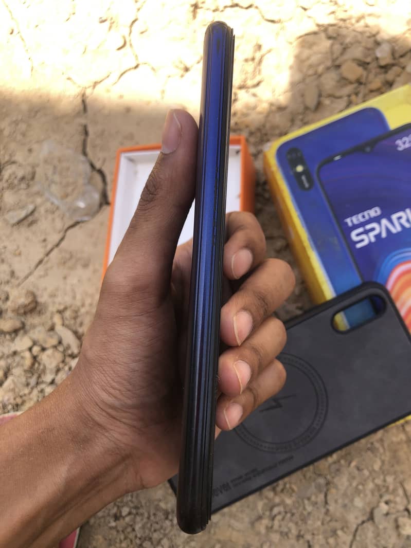 Tecno spark go 4