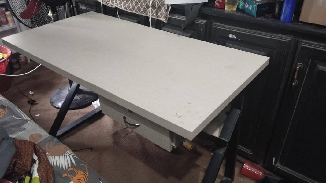 Modern Study / Computer/office Table with Drawer 1