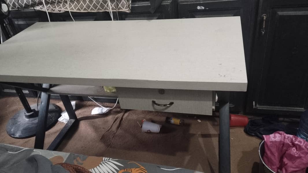Modern Study / Computer/office Table with Drawer 2