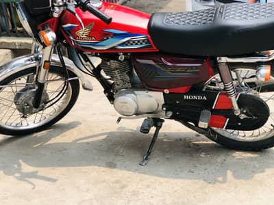 Honda 125 cg frst hand bayo on de spot