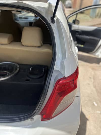 Toyota vitz pearl white 2014/17 total Genuine