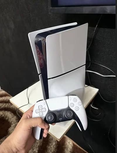 Sony PS5 Slim 1TB Disc Edition  10/10 Condition