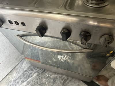 Microwave oven with 3 stoves - Cooking Range