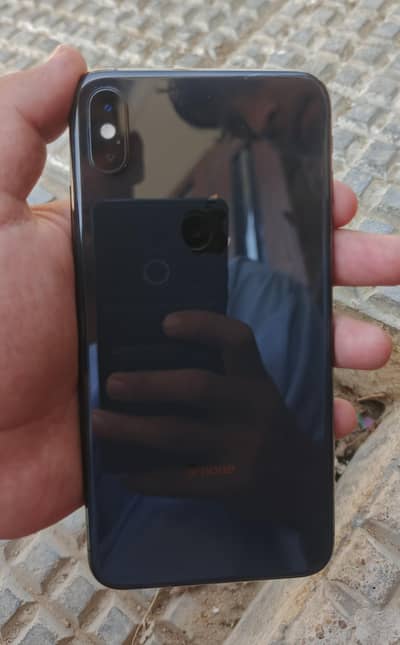 I phone Xs max non pta 256gb  black color no scratches