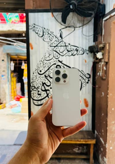 iphone 16 Pro 256GB Sheesha Condition Genuine Waterpack