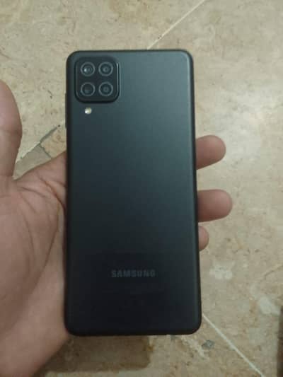 Samsung A12